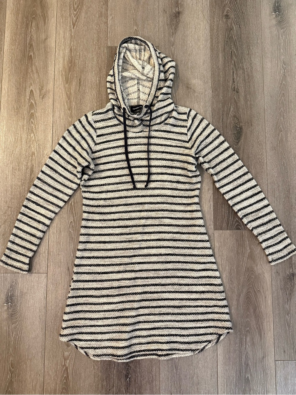 Fifteen Twenty Striped Funnel Neck Style Hooded Sweatshirt Dress Size Small